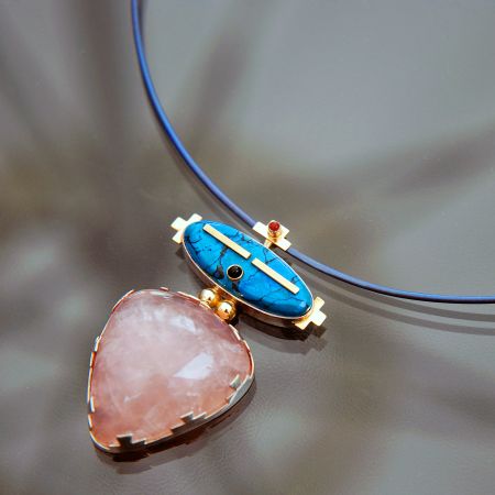 Aandi Endanii-ag Ojibwe-style collar necklace
