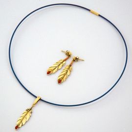 Native American style gold eagle feather jewelry set