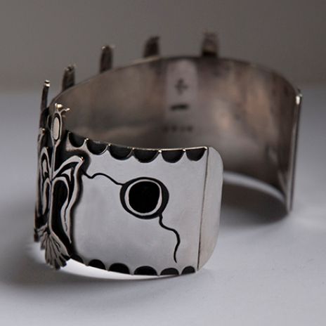Ojibwe corn bracelet, left side