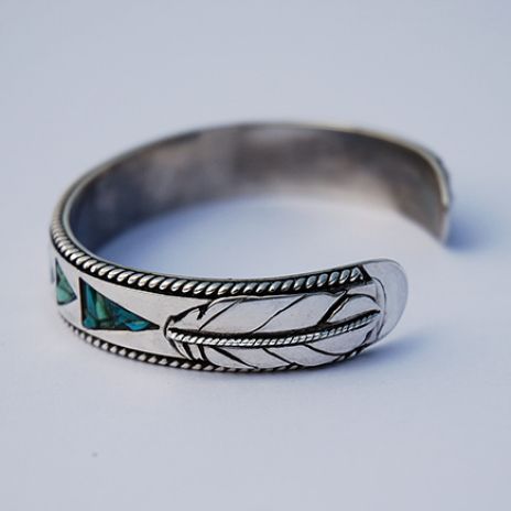 Wenabozho Mitigwaab side view cuff bracelet