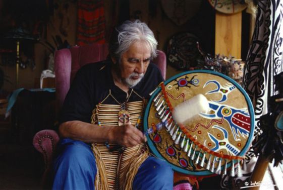 The influence of Norval Morrisseau on the art of Zhaawano Giizhik and Simone McLeod
