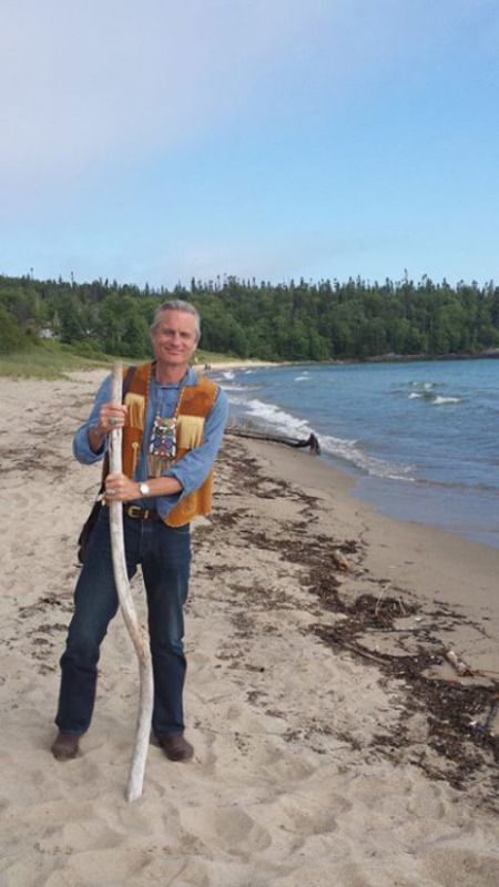 Native woodland artist Zhaawano Giizhik at Mishipicoten Bay 