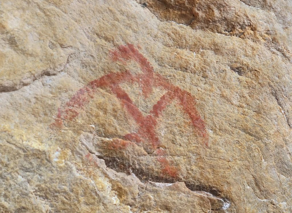 Ojibwe red ocher Thunderbird pictograph on the south end of Wabakimi Cliff Lake 